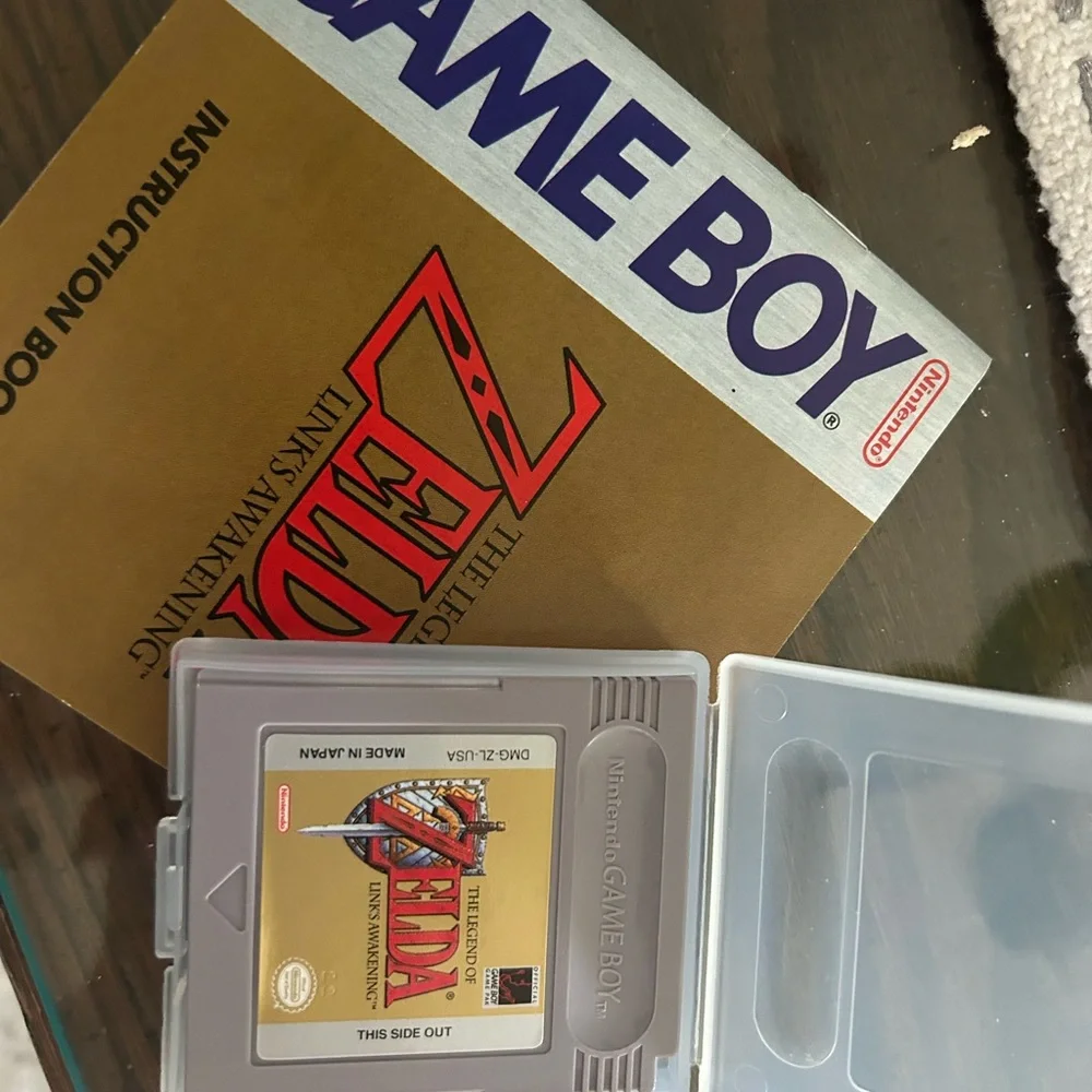 Nintendo Game Boy Zelda: Link's Awakening Gold Cartridge - Picture 2 of 2